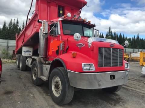 2004 - Peterbilt 130